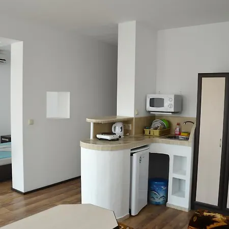 Kani Casa de hóspedes 3*