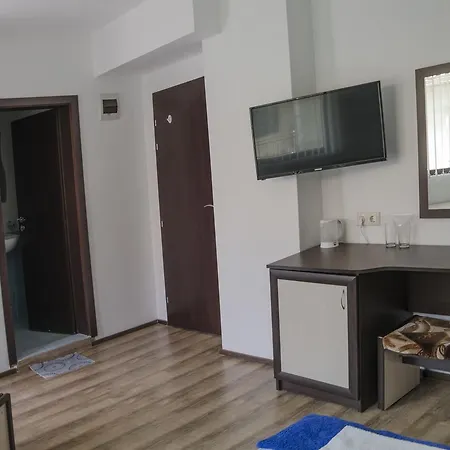 Kani Casa de hóspedes 3*