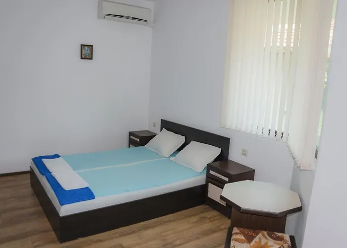 Kani בית הארחה 3*